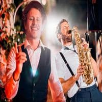 DJ oder DJ + LIVE ACT (Saxophon, Sängerin, Percussion, Violine)